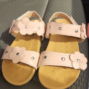 Fashion girls sandals